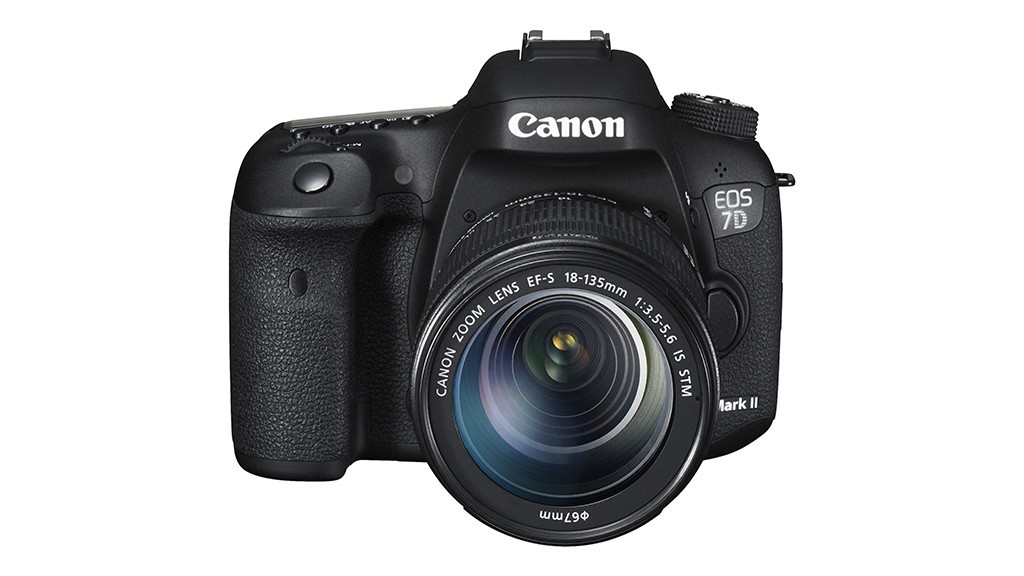 Canon EOS 7D-Mark II Front