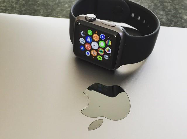 Apple Watch and new MacBook